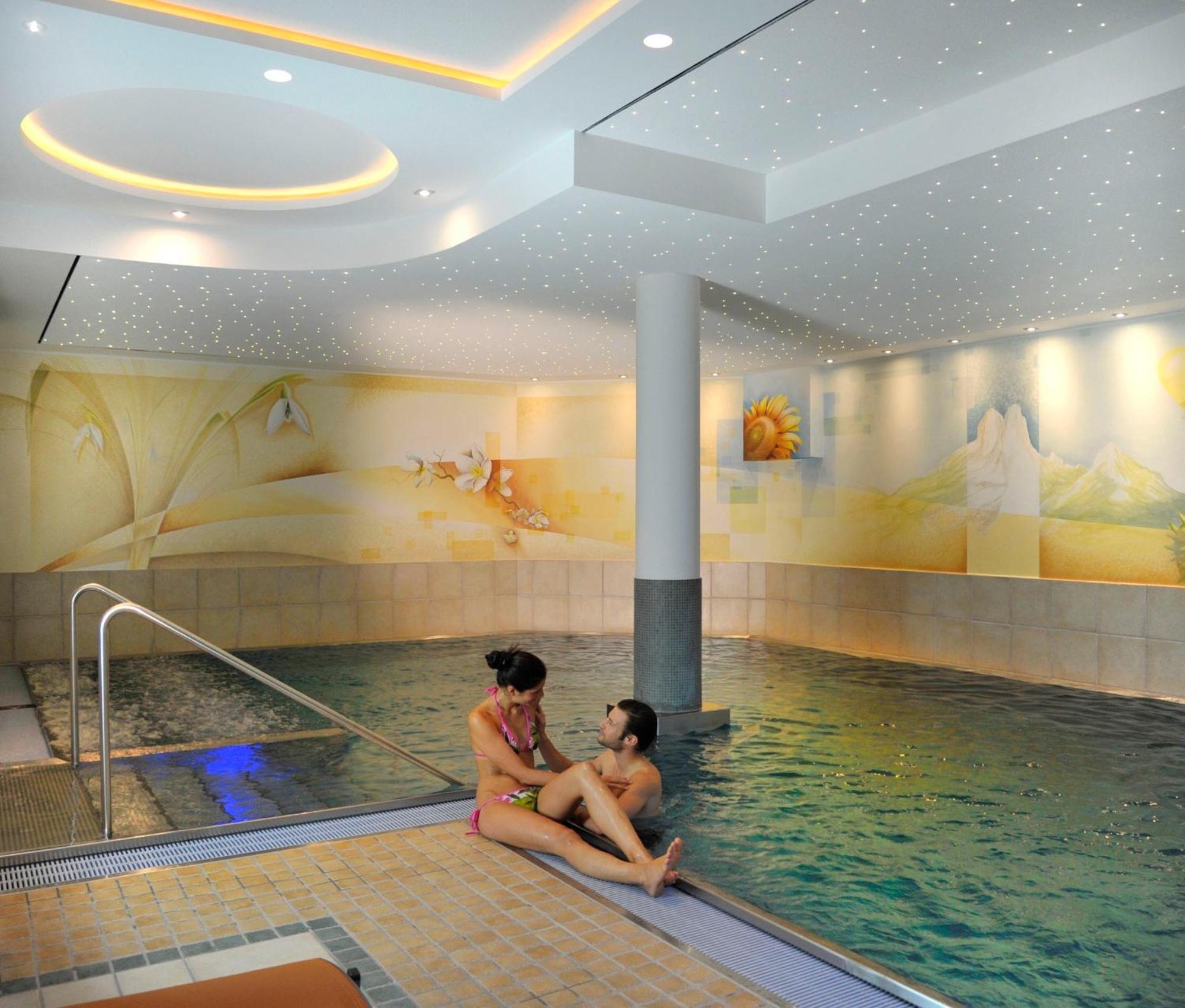Hotel Bischofsmuetze ฟิลซ์โมส ภายนอก รูปภาพ