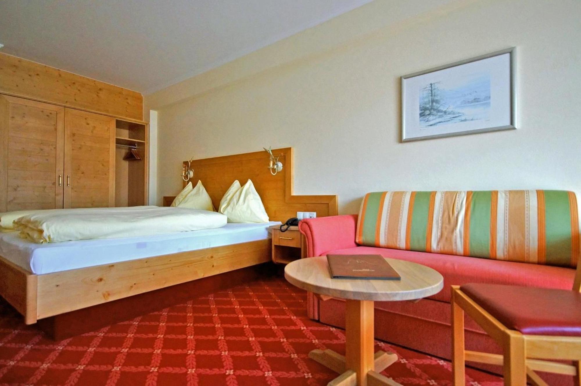 Hotel Bischofsmuetze ฟิลซ์โมส ภายนอก รูปภาพ