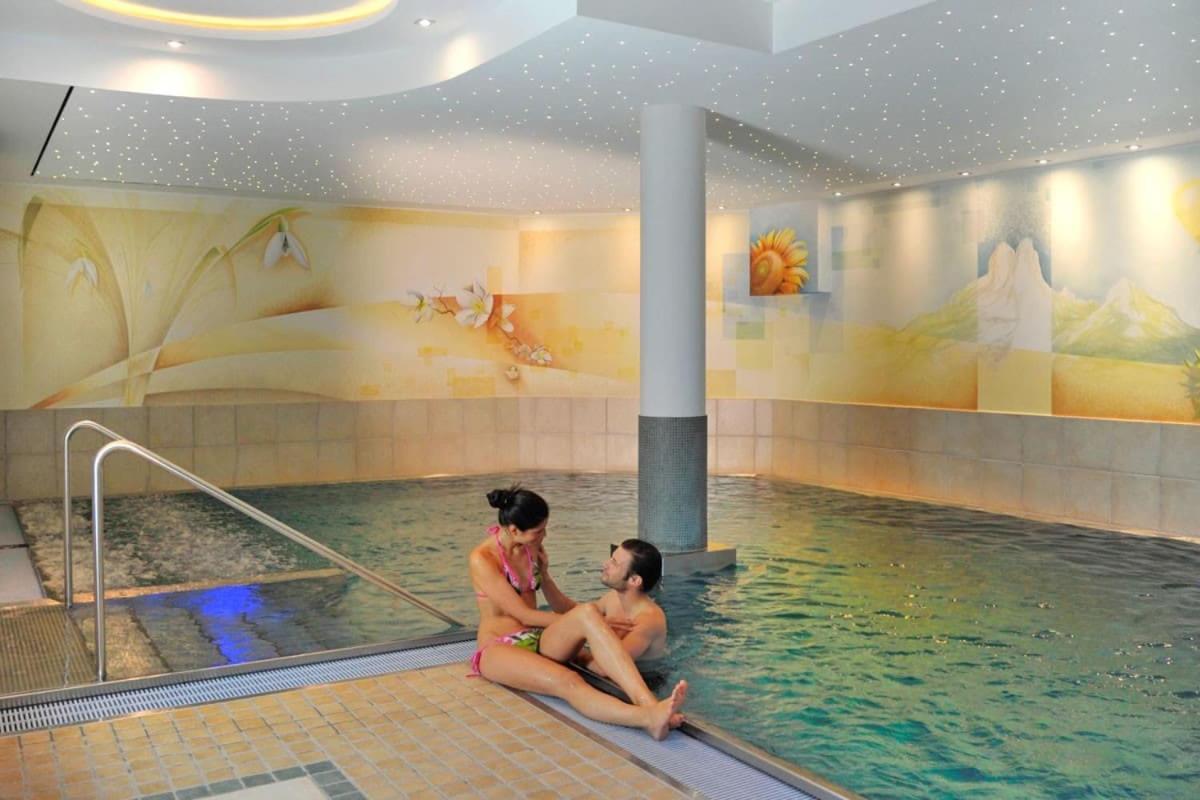 Hotel Bischofsmuetze ฟิลซ์โมส ภายนอก รูปภาพ