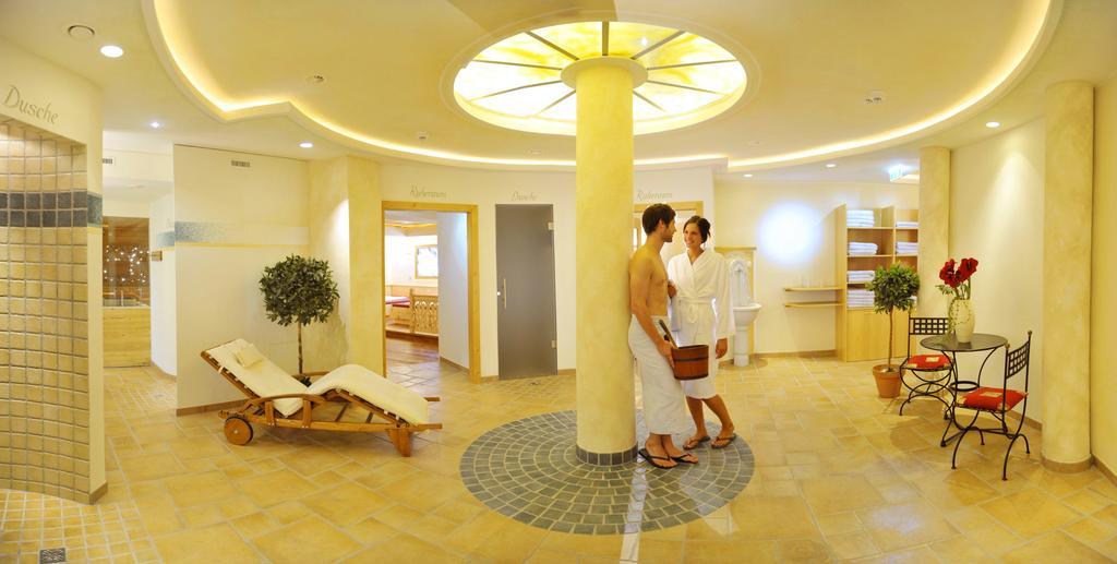 Hotel Bischofsmuetze ฟิลซ์โมส ภายนอก รูปภาพ
